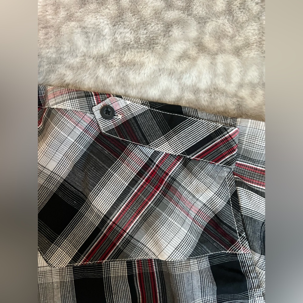 NWT Avirex Men's Plaid Shirt - Black and Red 2X - Picture 3 of 7